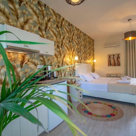 Villa Daizy Boutique Apartments Лаганас Екстер'єр фото