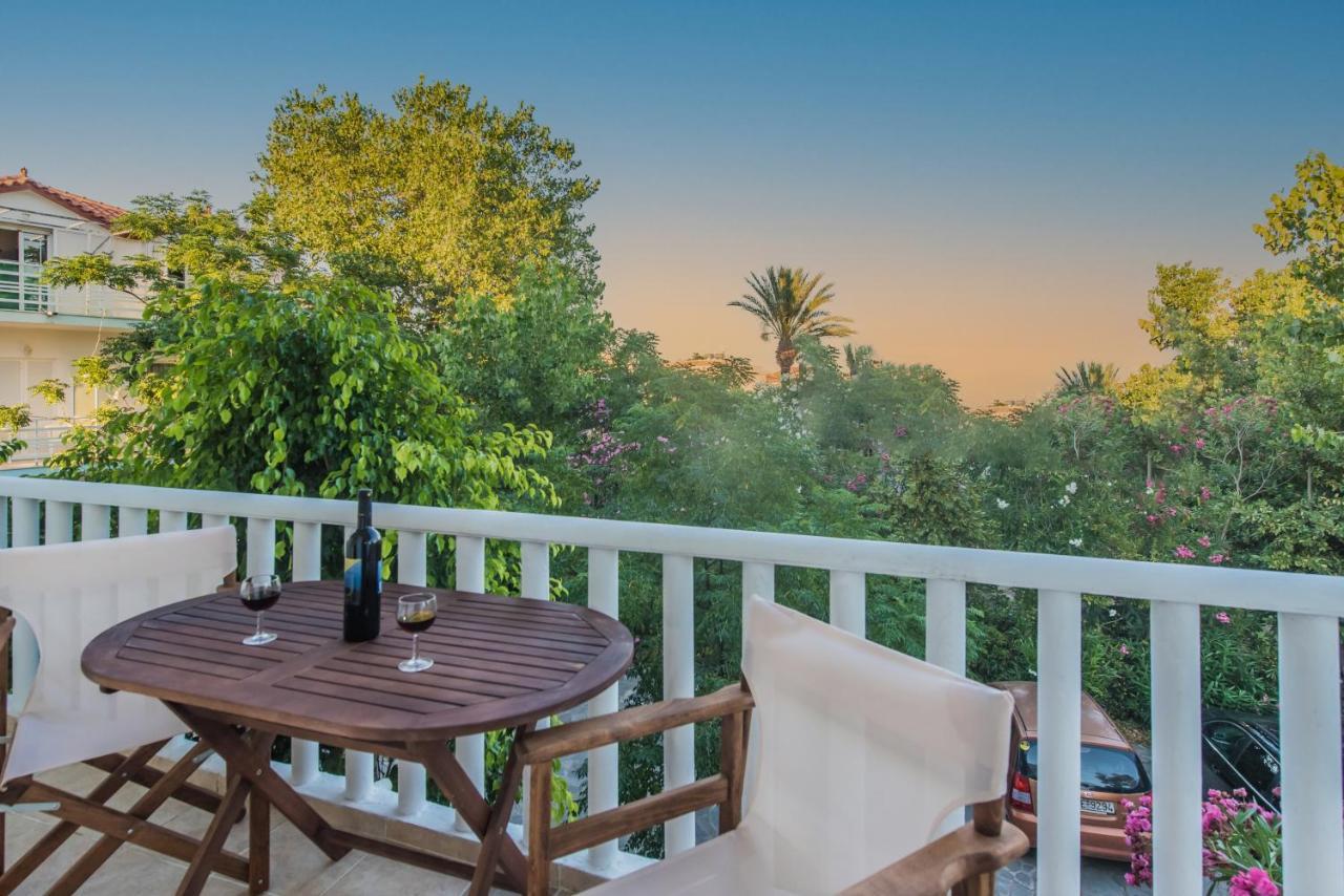 Villa Daizy Boutique Apartments Лаганас Екстер'єр фото