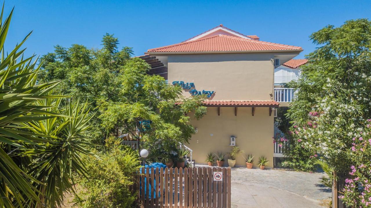 Villa Daizy Boutique Apartments Лаганас Екстер'єр фото