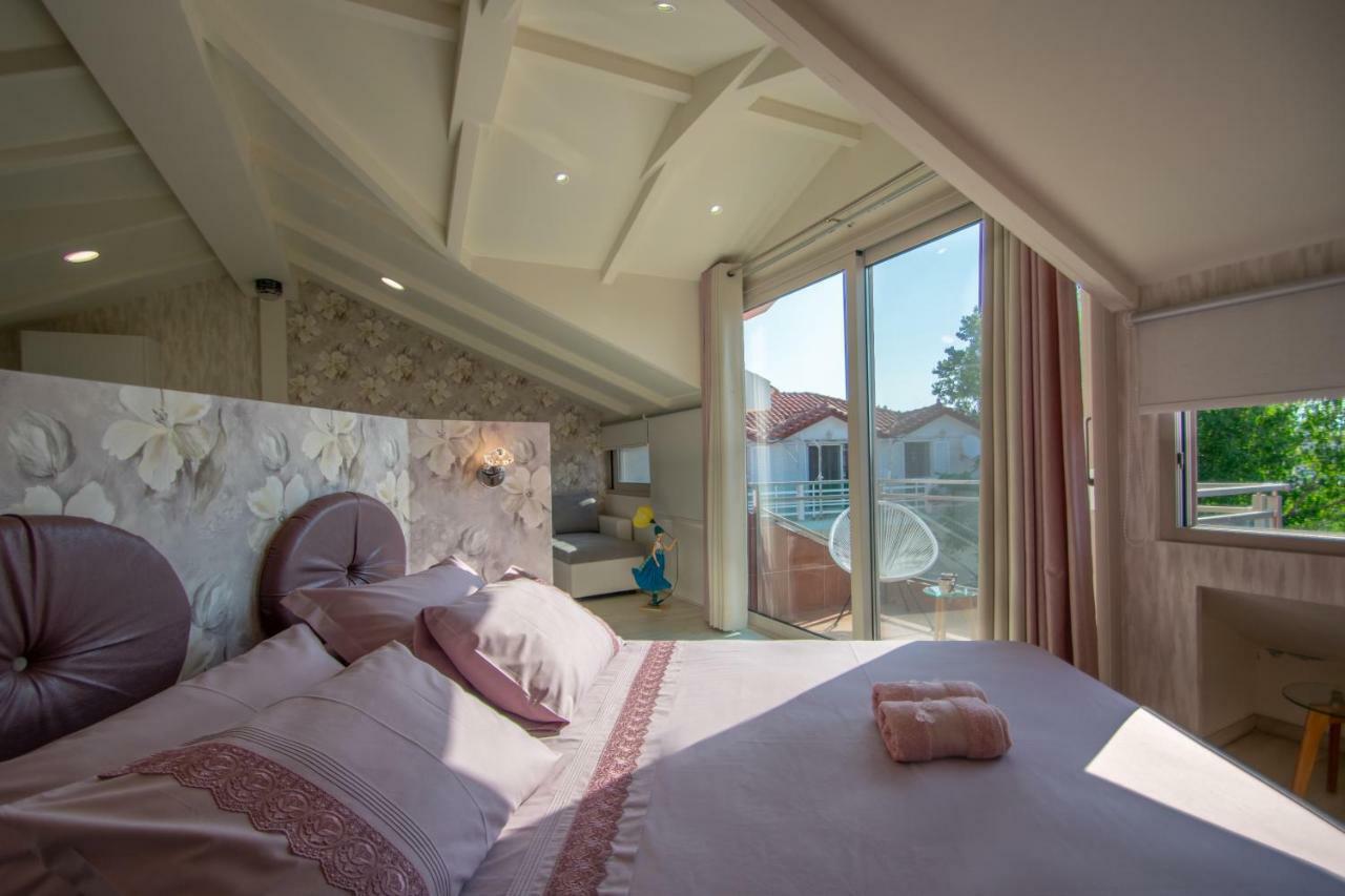 Villa Daizy Boutique Apartments Лаганас Екстер'єр фото